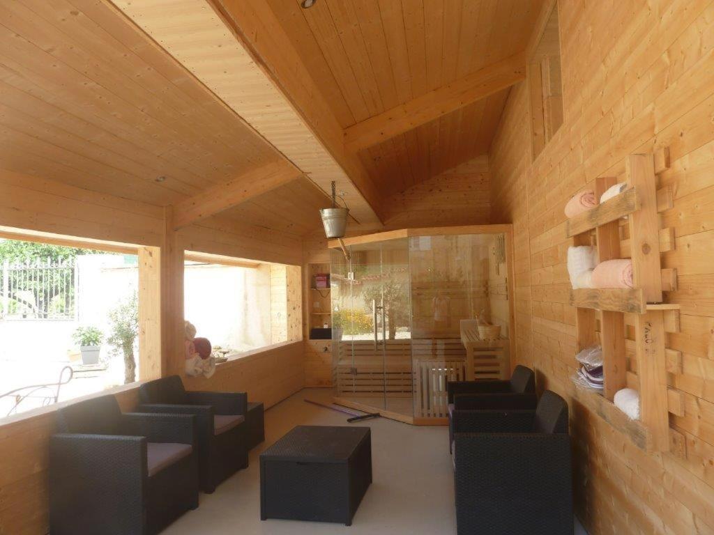 Le Clos Des Figuiers - 3 Gites De Caractere Duravel Exterior photo